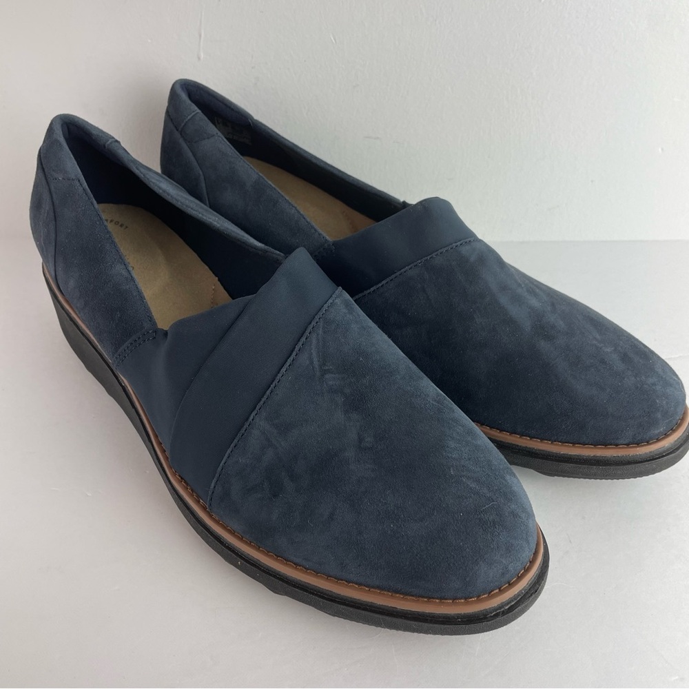 Clarks 12M Navy Blue Suede Sharon Wedge Loafer